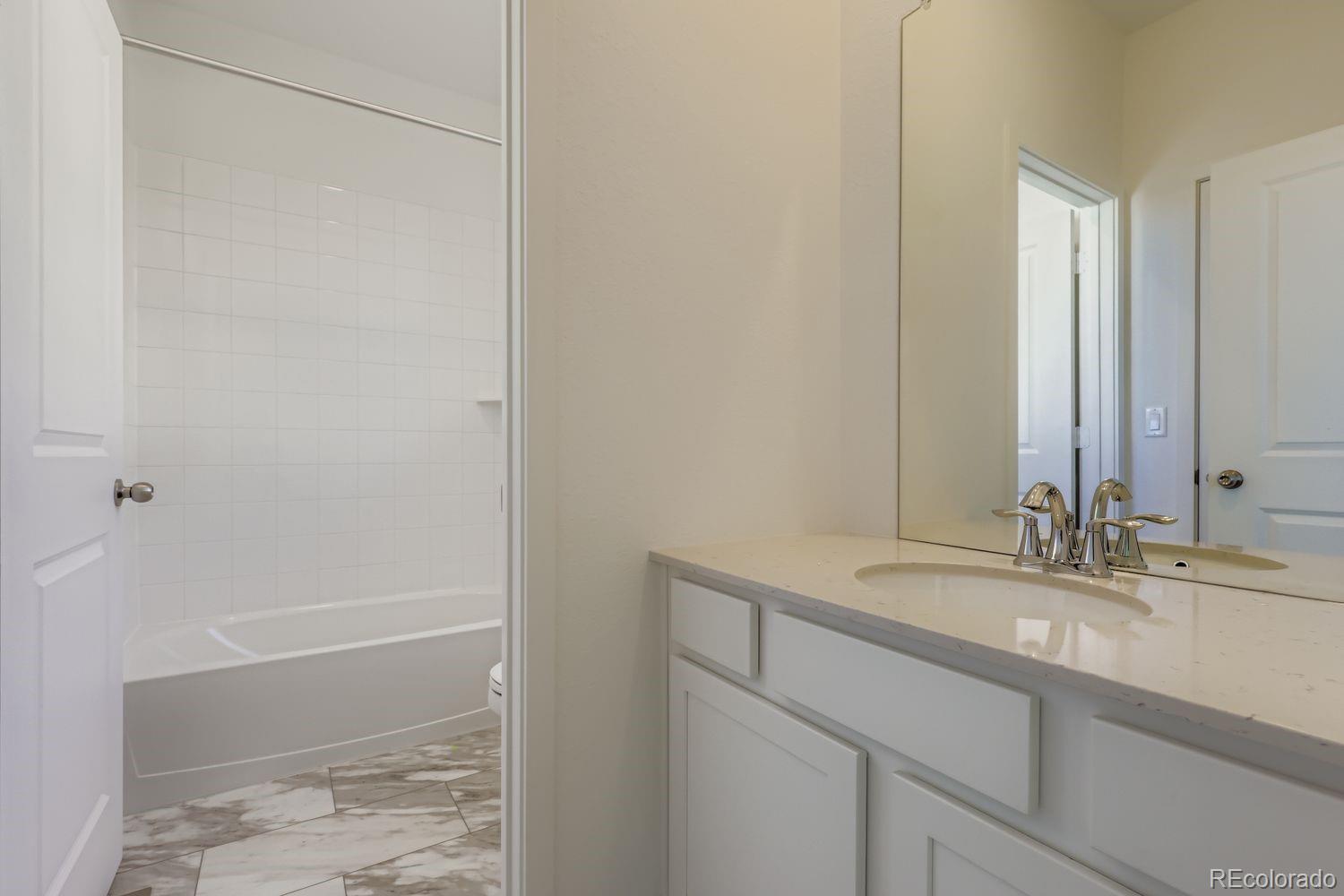 MLS Image #10 for 6778 e 149th avenue 1,thornton, Colorado