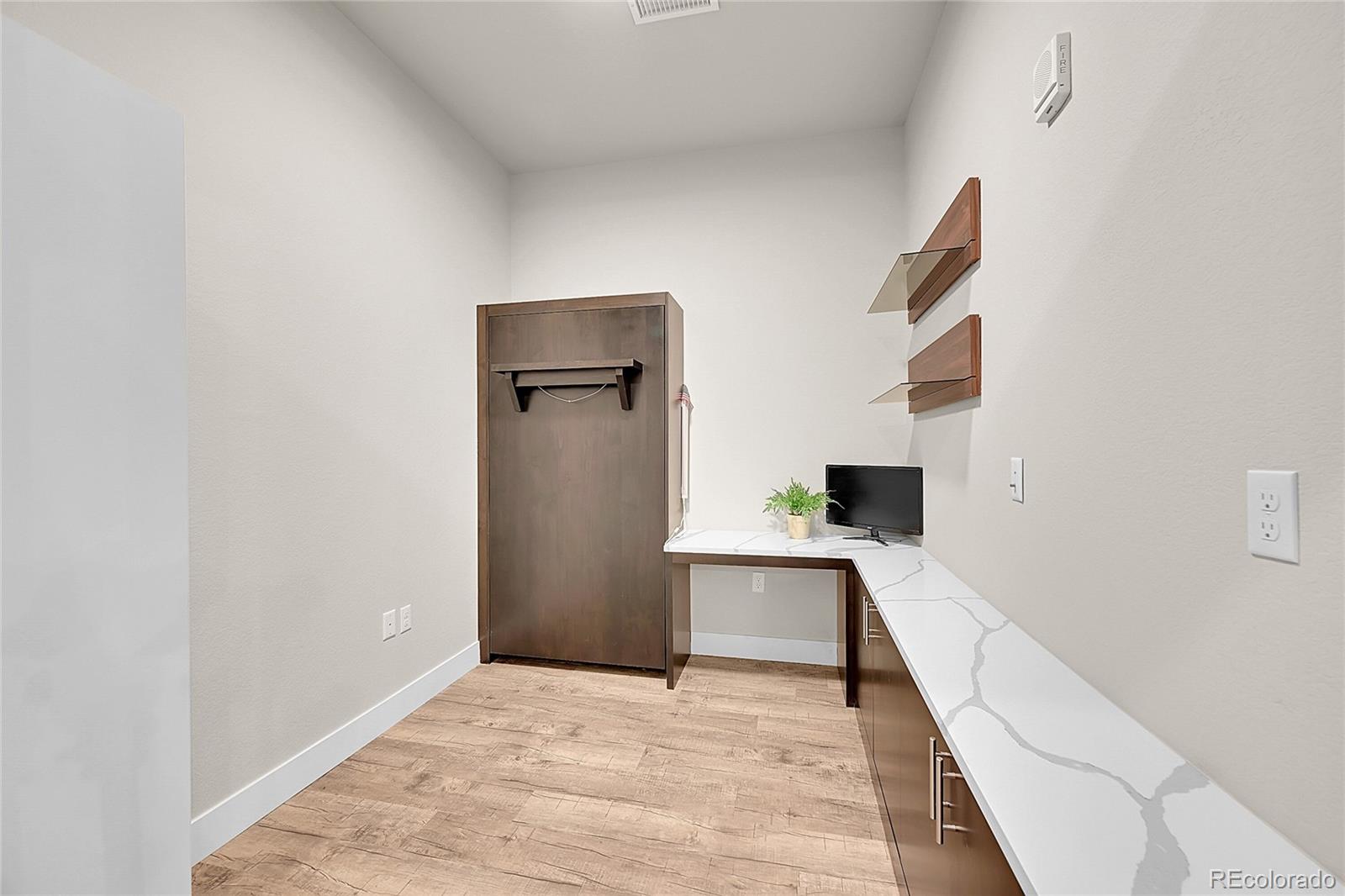 MLS Image #15 for 6619 e lowry boulevard 112,denver, Colorado