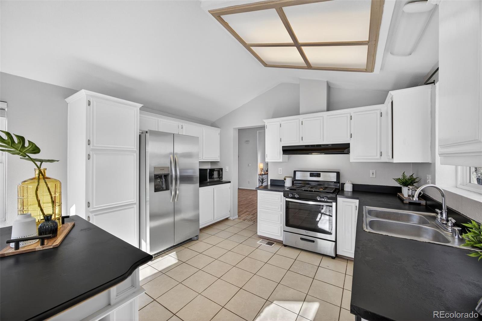 MLS Image #10 for 5883 s quemoy circle,centennial, Colorado