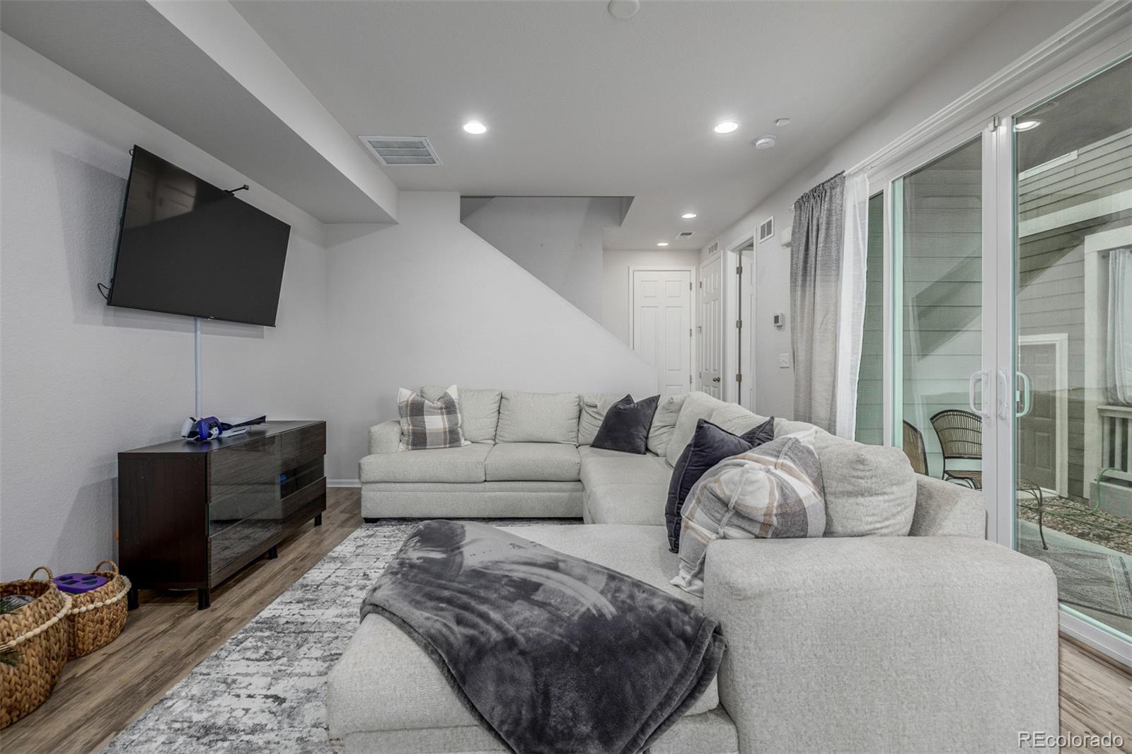 MLS Image #13 for 18130 e 96th place,commerce city, Colorado