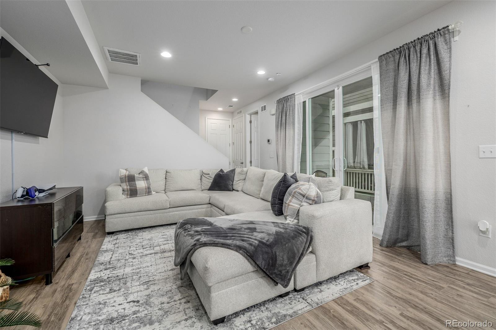 MLS Image #14 for 18130 e 96th place,commerce city, Colorado