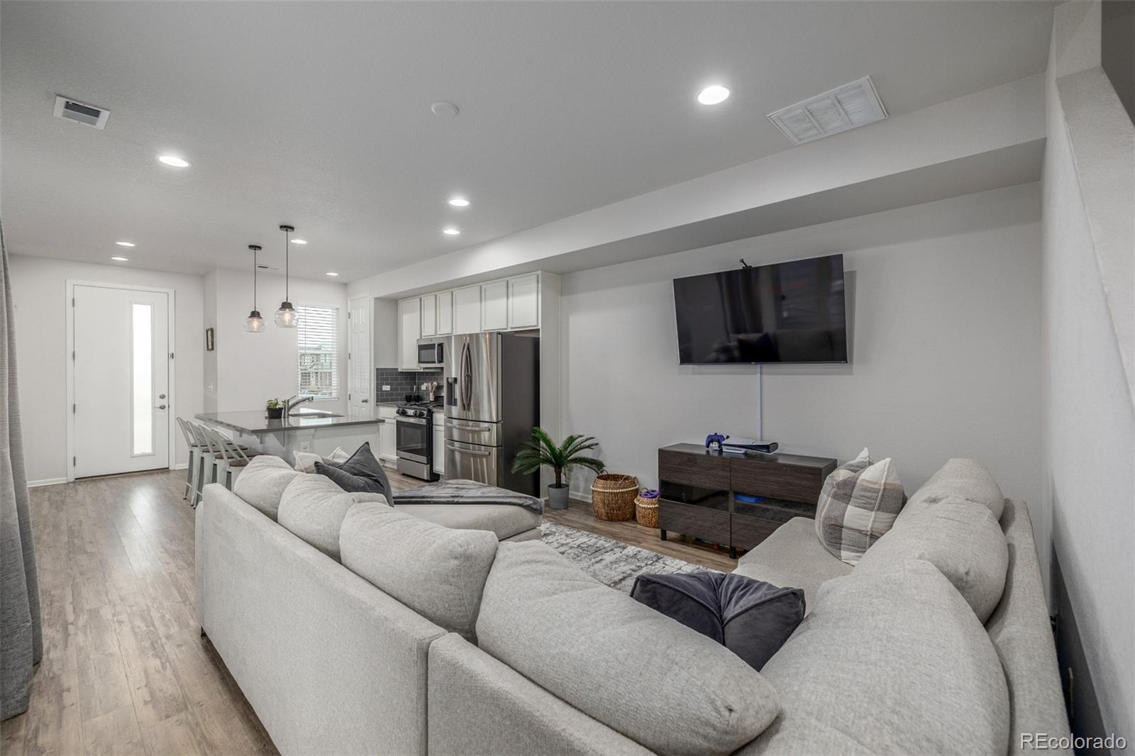 MLS Image #16 for 18130 e 96th place,commerce city, Colorado