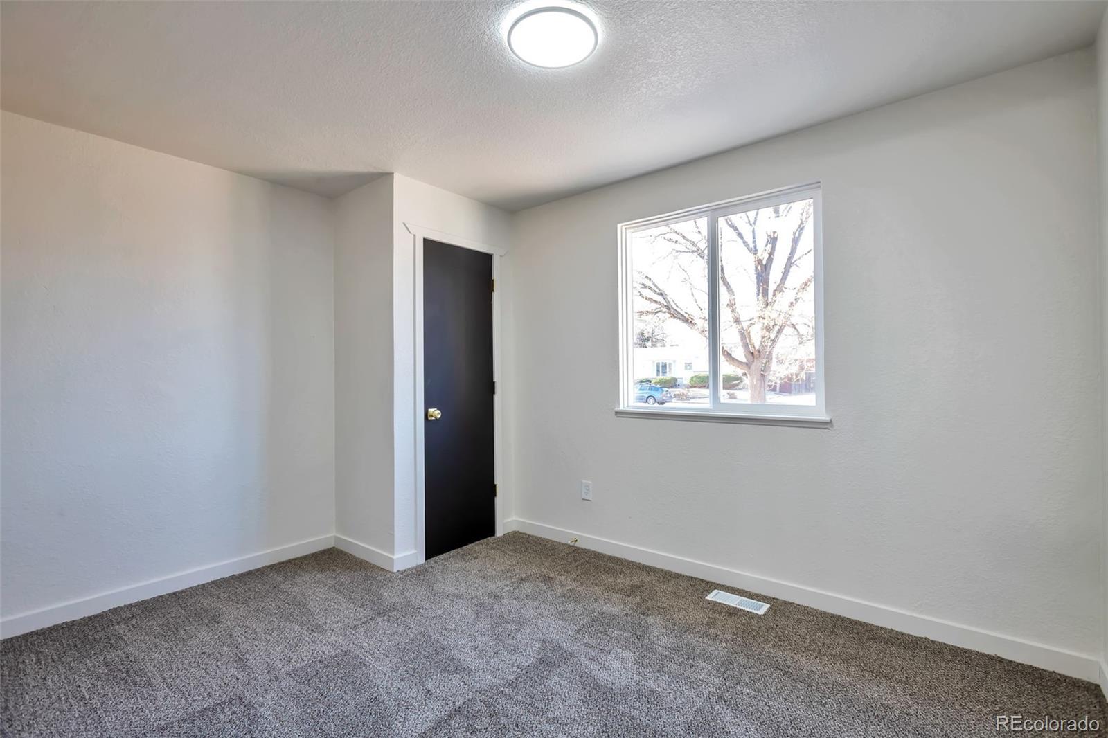 MLS Image #10 for 15179 e columbia drive,aurora, Colorado