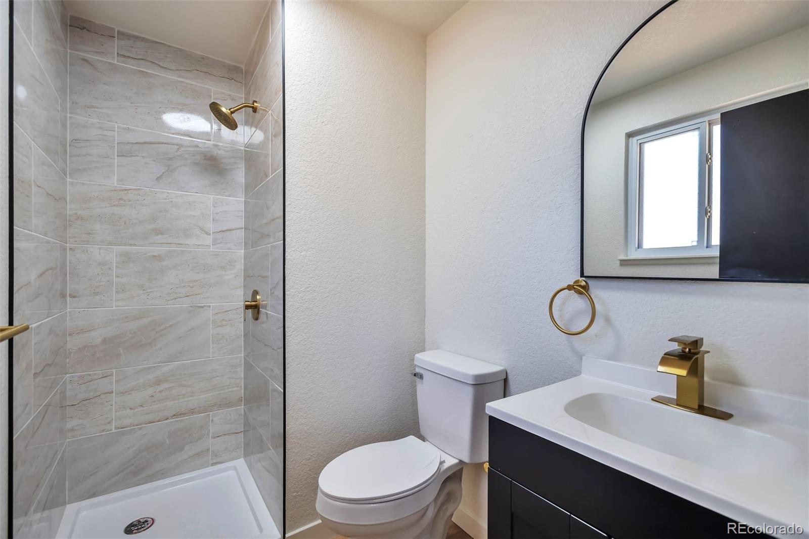 MLS Image #11 for 15179 e columbia drive,aurora, Colorado