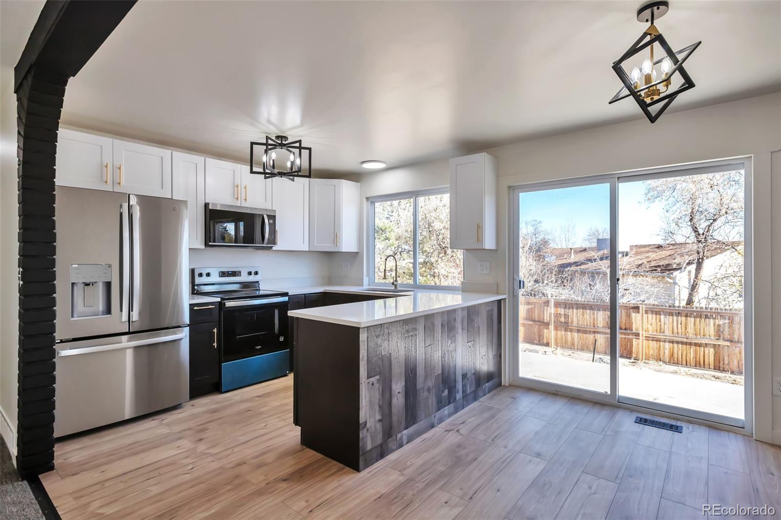 MLS Image #5 for 15179 e columbia drive,aurora, Colorado