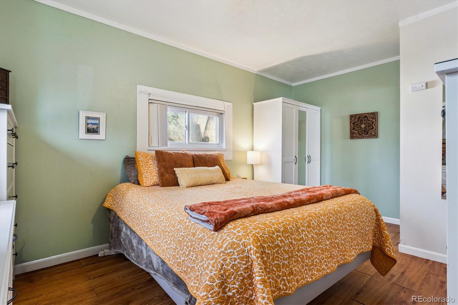 MLS Image #11 for 948  perry street,denver, Colorado