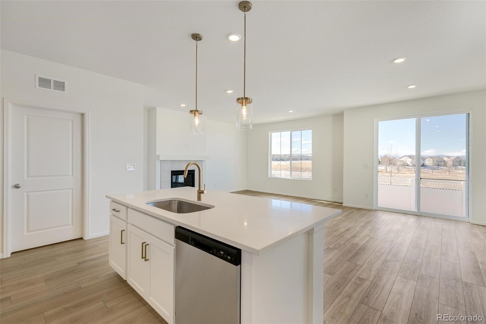 MLS Image #16 for 1661 s gold bug way,aurora, Colorado