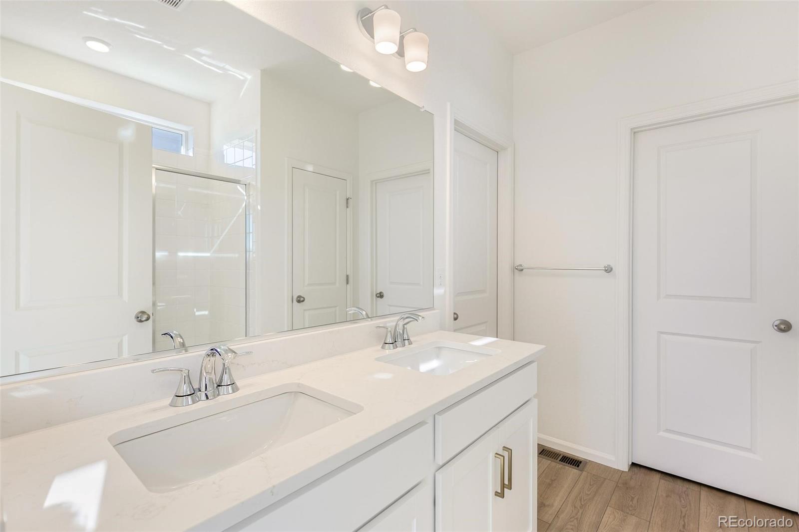 MLS Image #26 for 1661 s gold bug way,aurora, Colorado