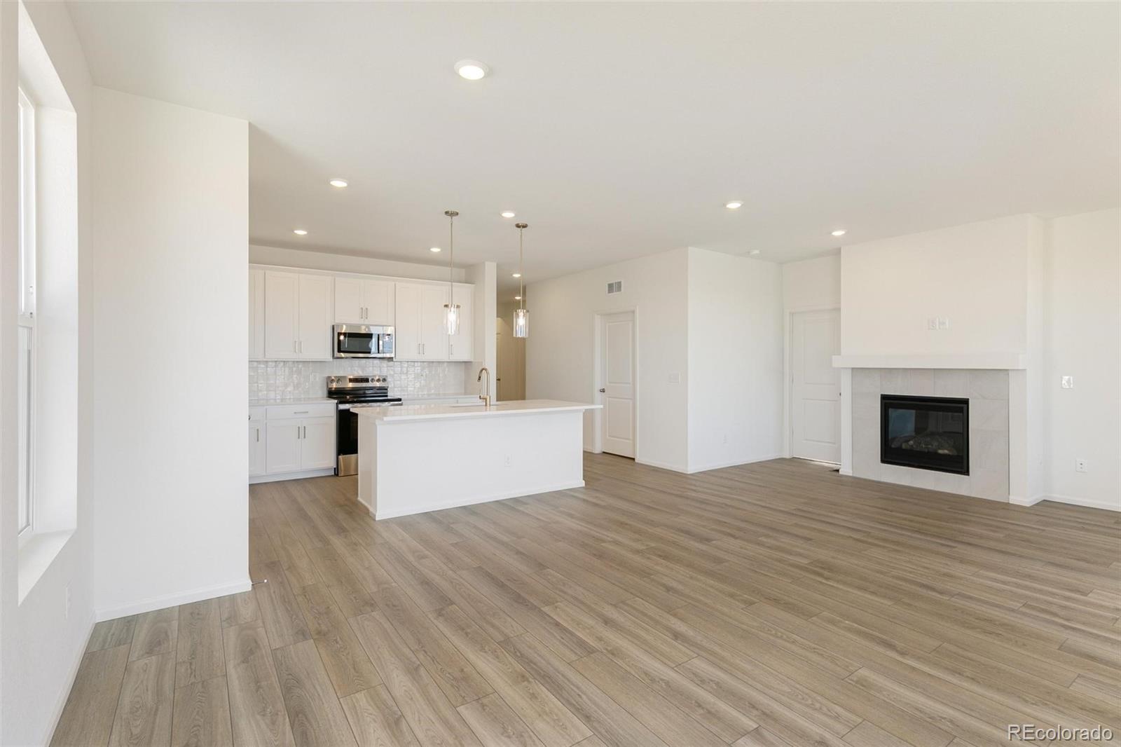 MLS Image #5 for 1661 s gold bug way,aurora, Colorado