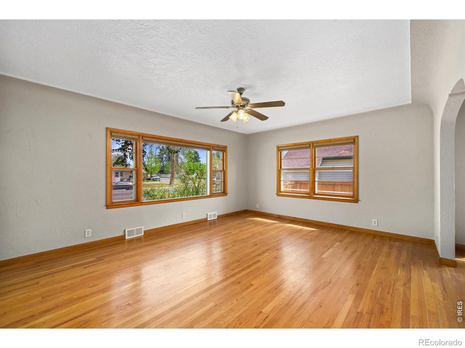 MLS Image #3 for 805  walnut street,windsor, Colorado