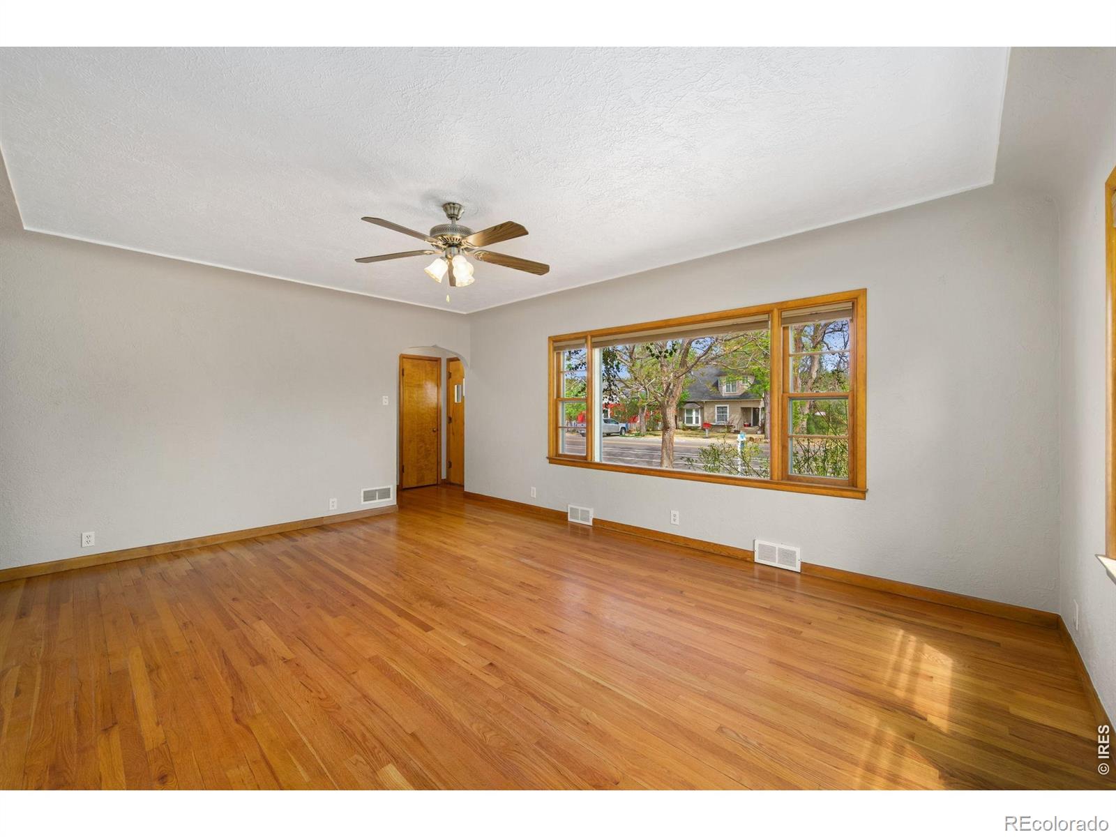 MLS Image #4 for 805  walnut street,windsor, Colorado
