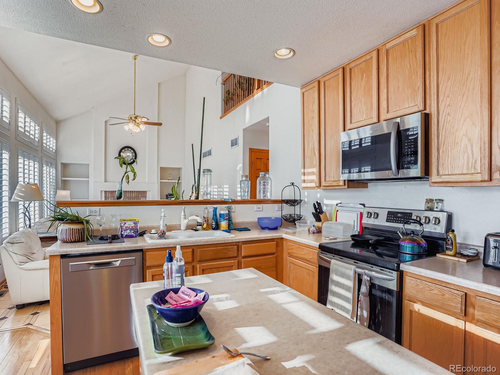 MLS Image #7 for 9404 w hinsdale place,littleton, Colorado