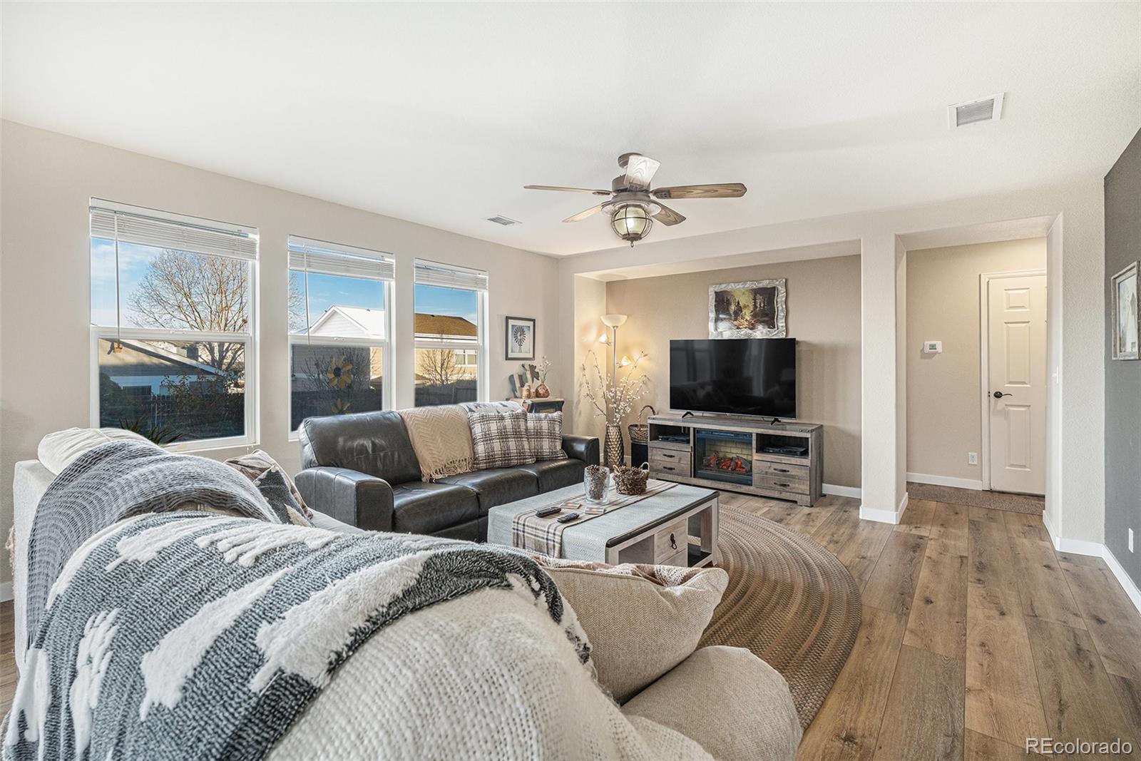MLS Image #3 for 13696  lilac street,thornton, Colorado
