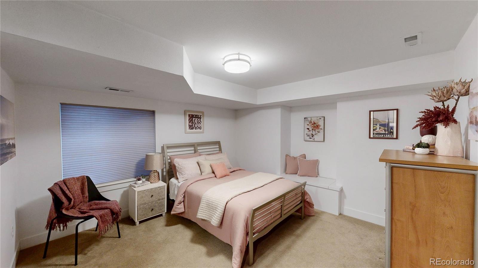 MLS Image #12 for 2627 s sherman street,denver, Colorado