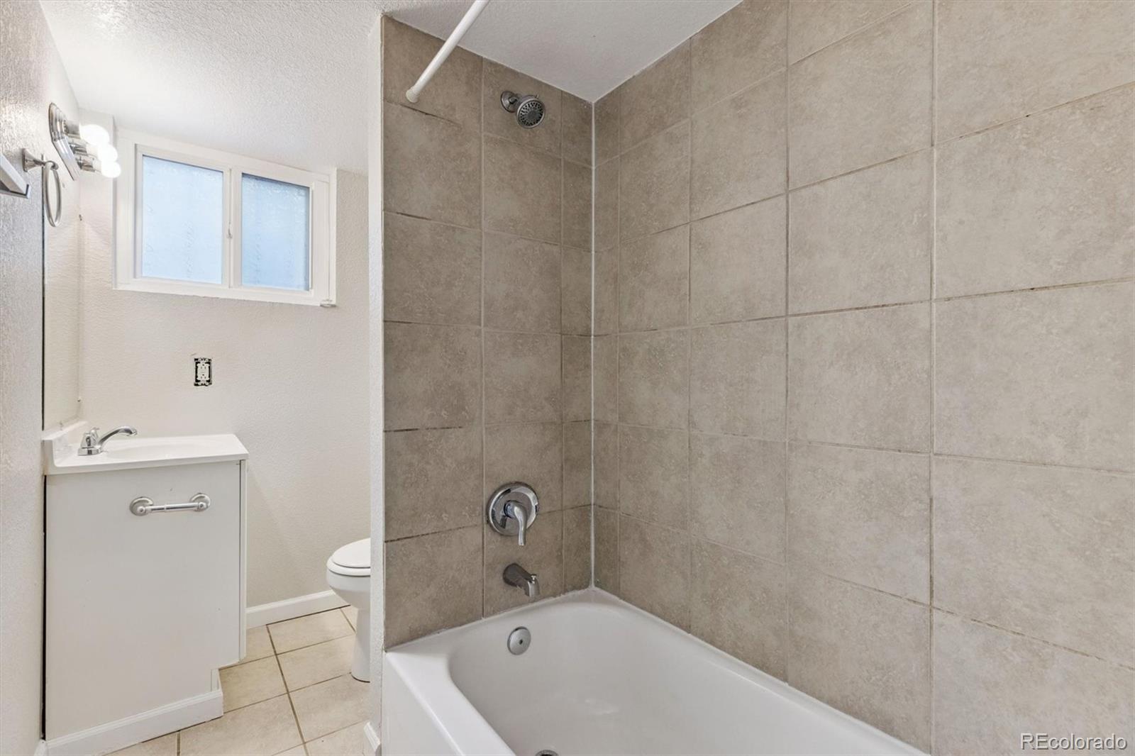 MLS Image #14 for 1411-1419  meade street,denver, Colorado