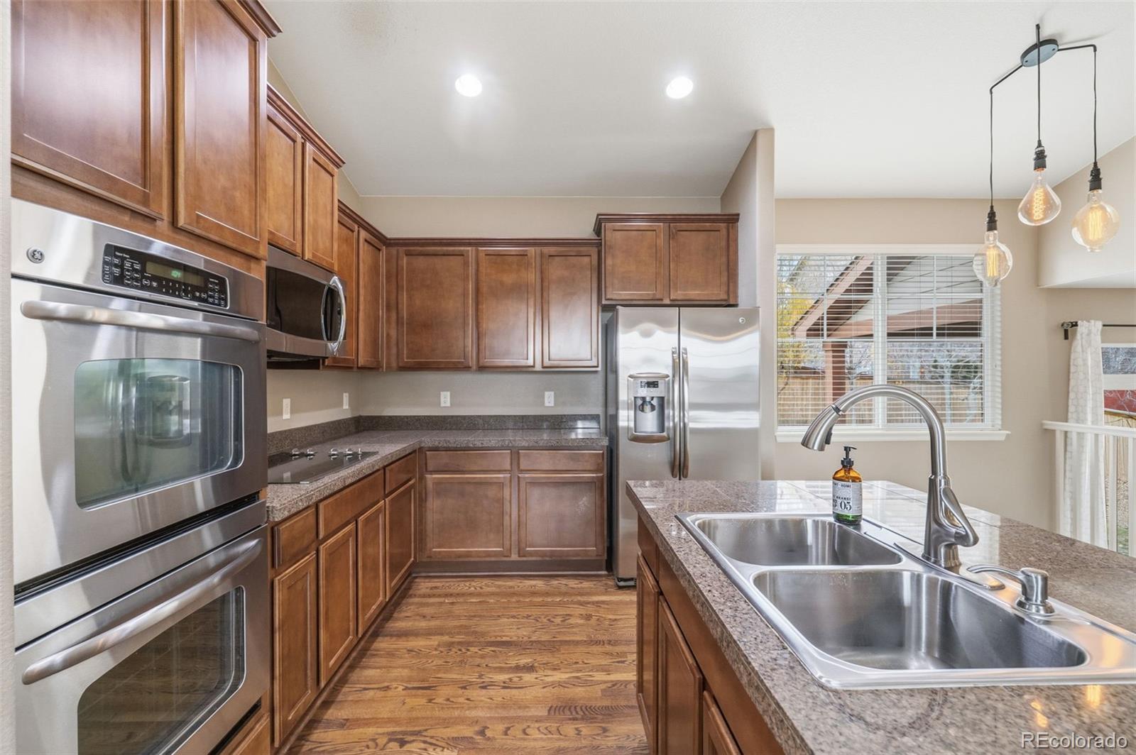 MLS Image #3 for 5181 s eaton park street,aurora, Colorado