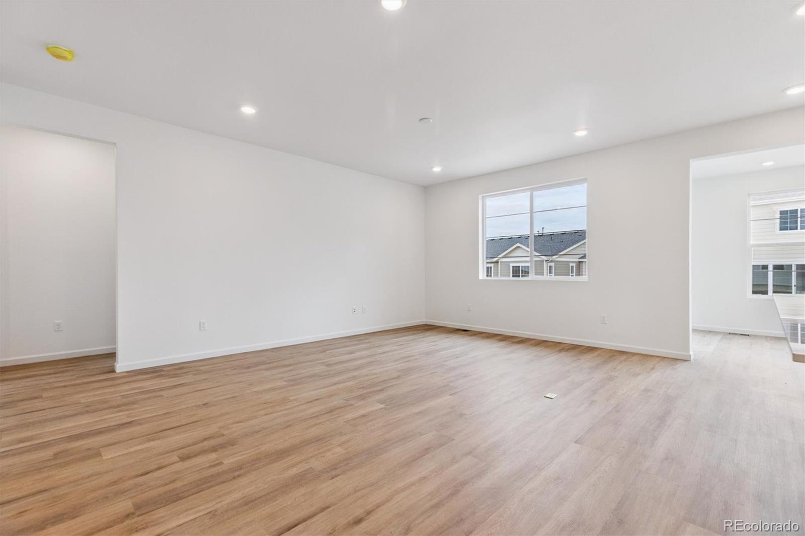 MLS Image #10 for 24720 e 42nd avenue,aurora, Colorado