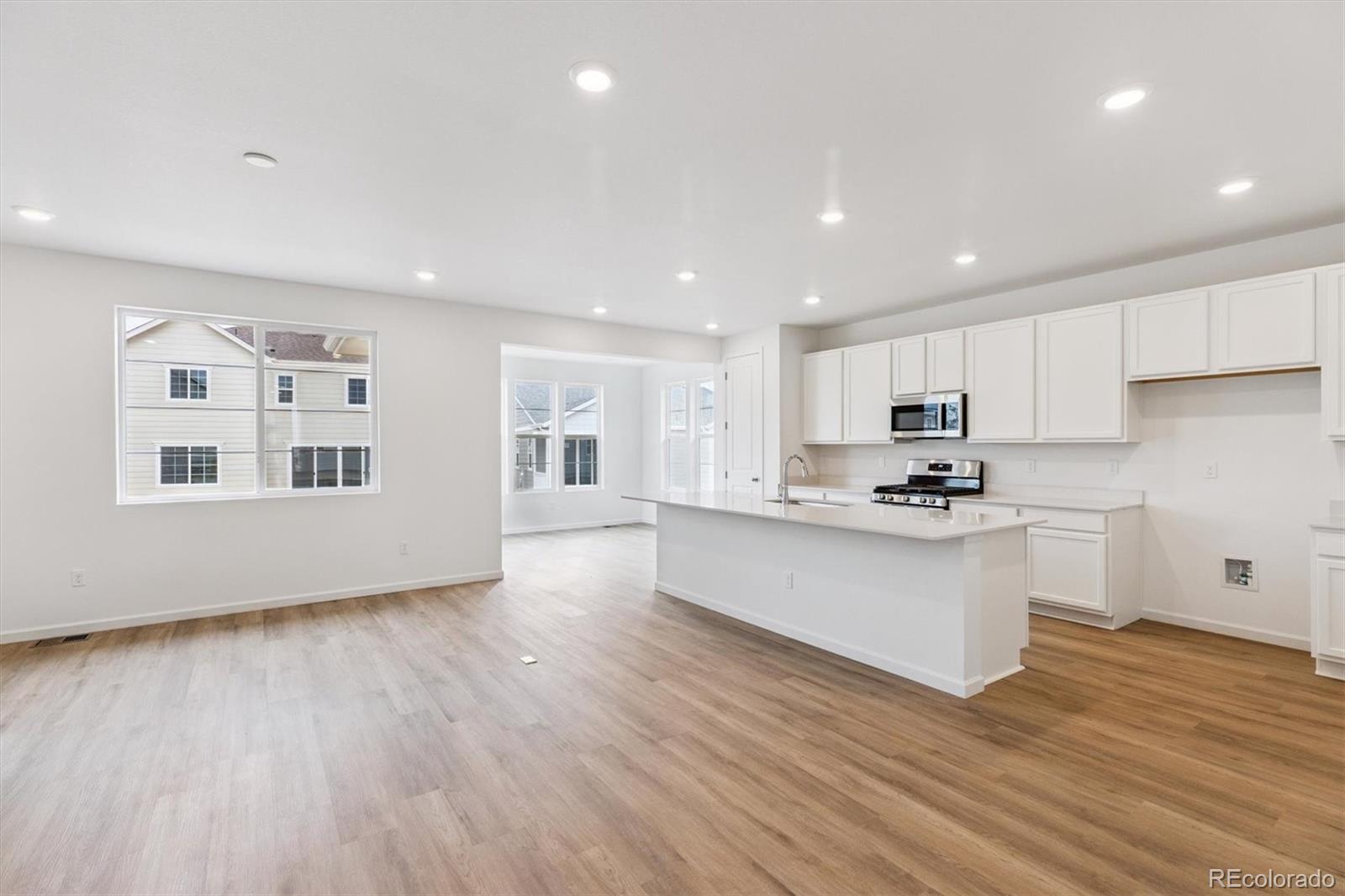 MLS Image #3 for 24720 e 42nd avenue,aurora, Colorado