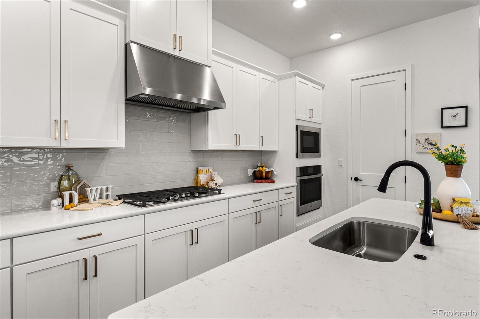 MLS Image #10 for 6678  thimble court,colorado springs, Colorado