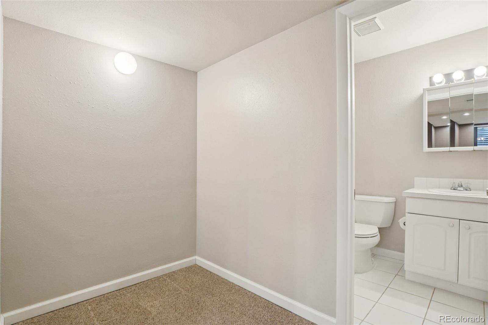 MLS Image #40 for 11202  wyandot street,denver, Colorado
