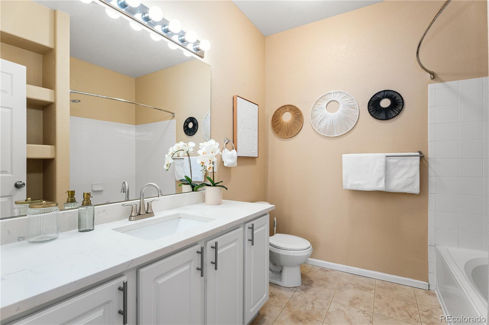 MLS Image #18 for 5255  memphis street,denver, Colorado