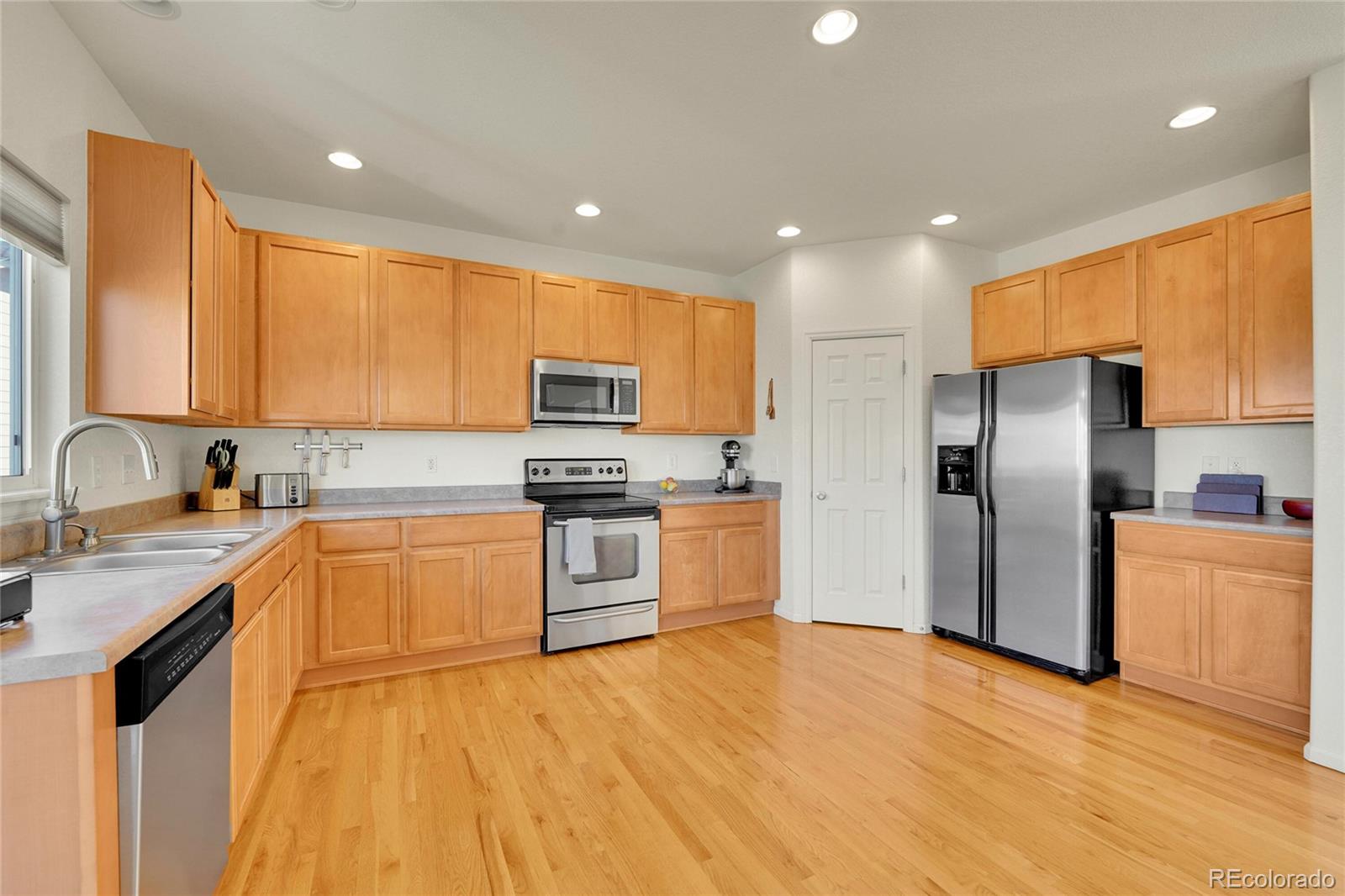 MLS Image #4 for 412  high plains street,castle rock, Colorado