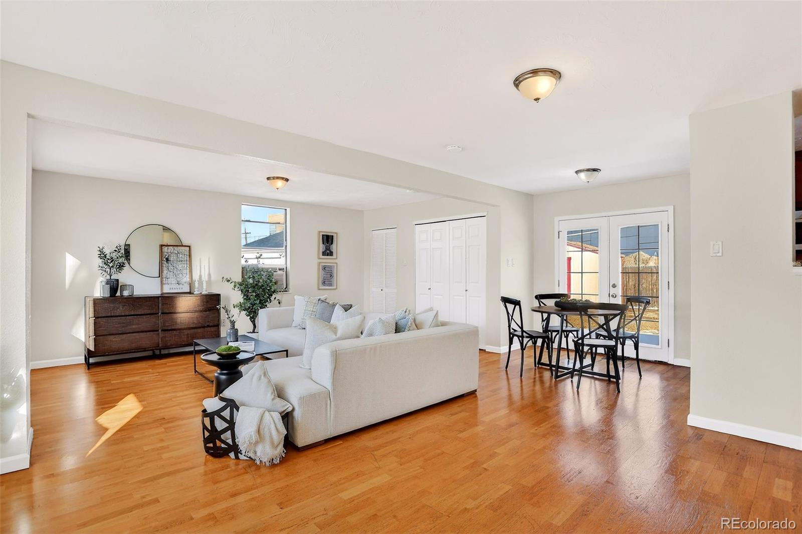 MLS Image #10 for 2836 s grape way,denver, Colorado