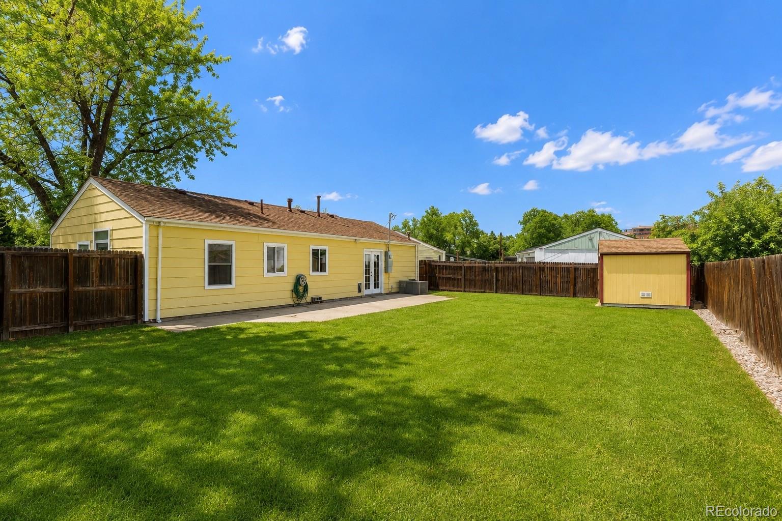 MLS Image #15 for 2836 s grape way,denver, Colorado