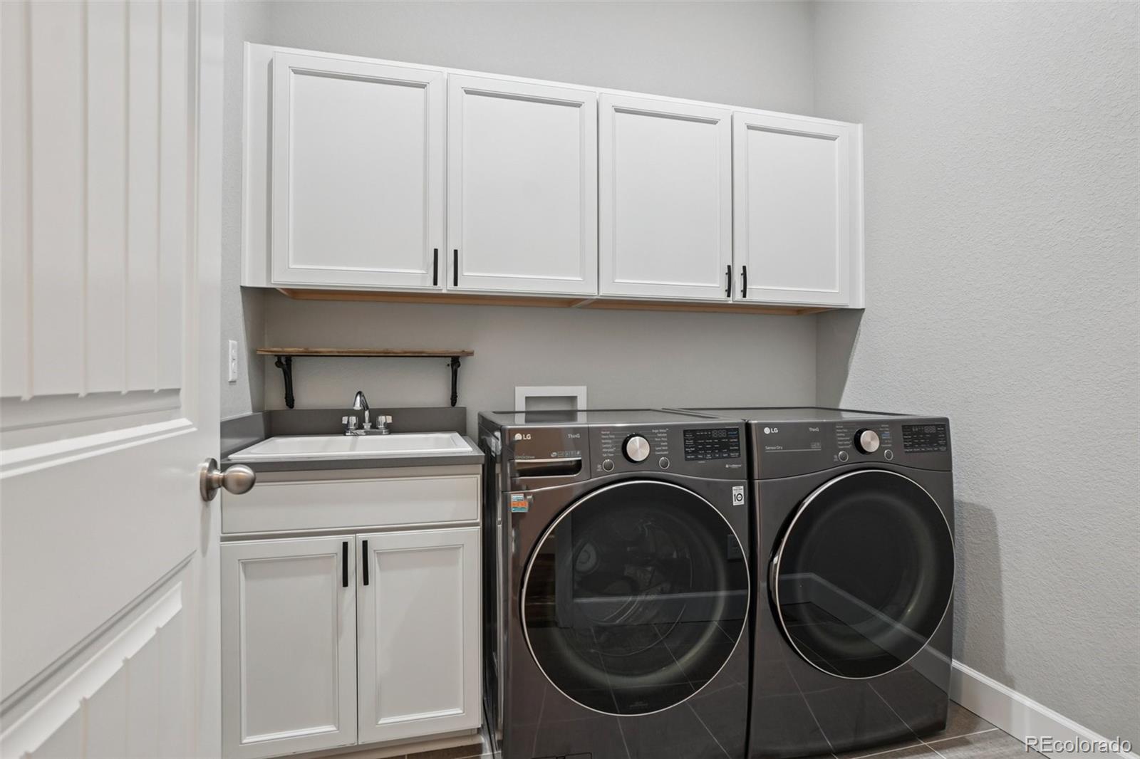 MLS Image #24 for 26683 e peakview place,aurora, Colorado