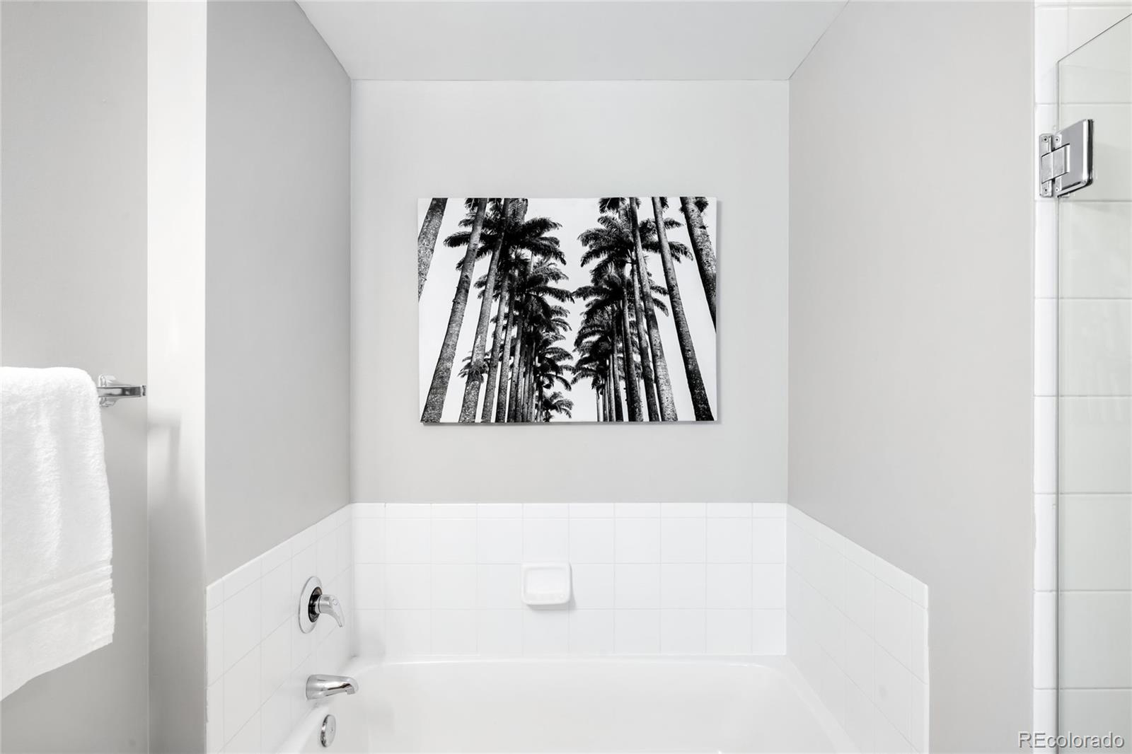 MLS Image #13 for 1950 n logan street 901,denver, Colorado