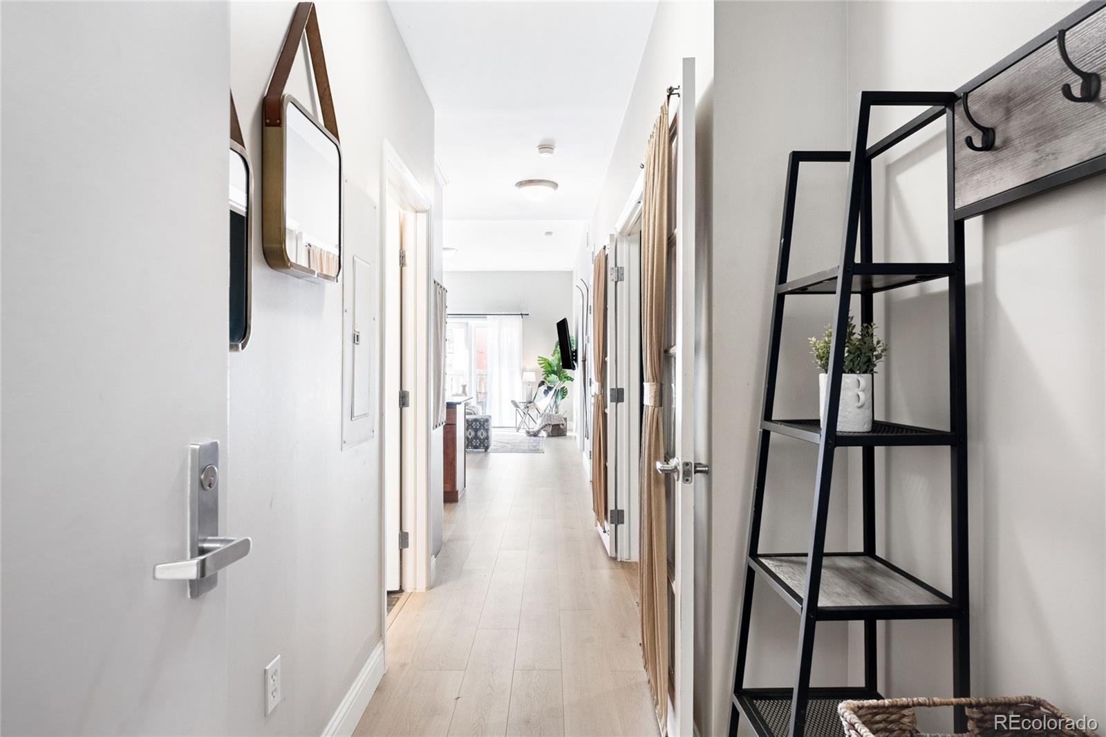 MLS Image #2 for 1950 n logan street 901,denver, Colorado