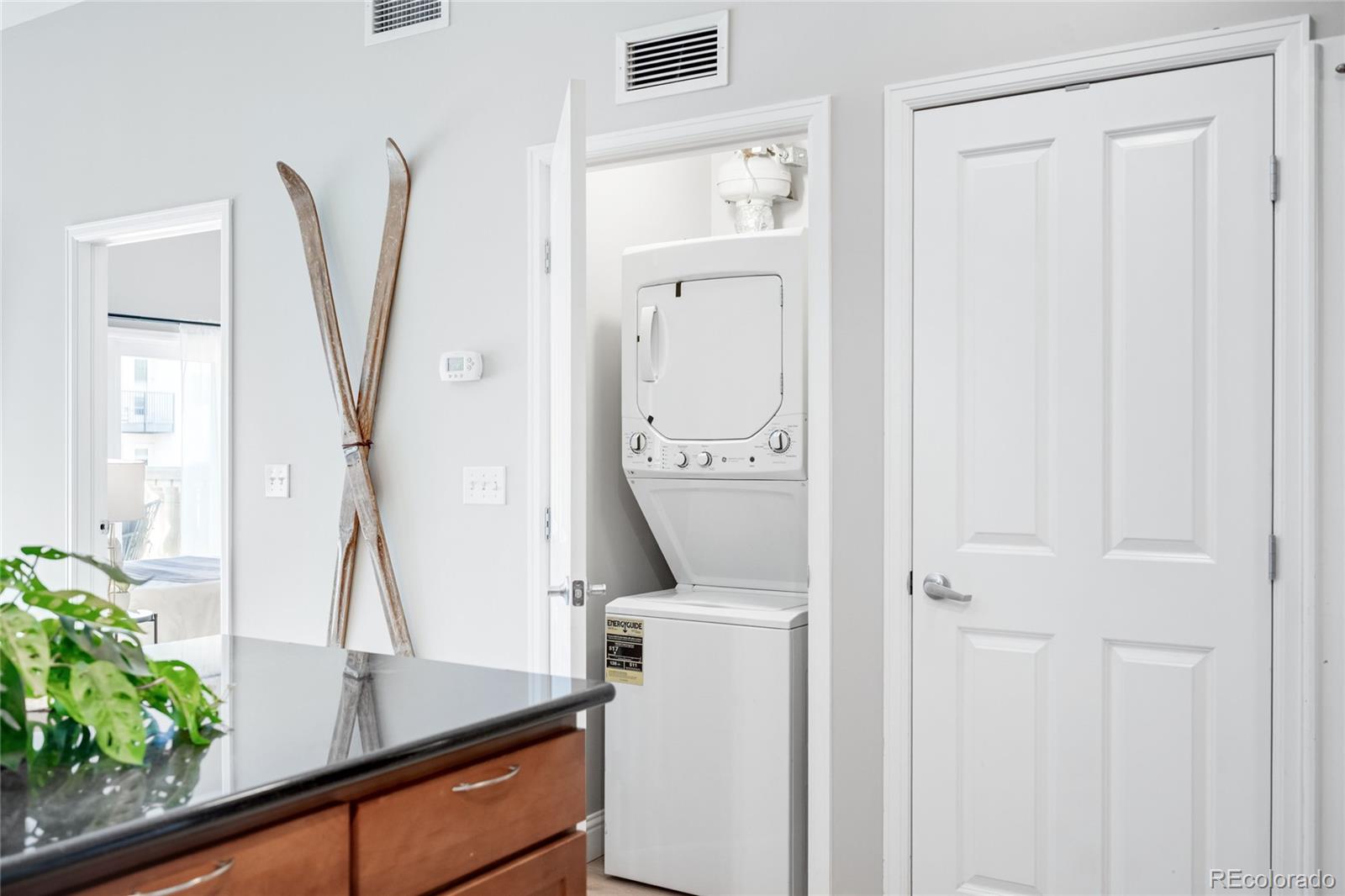 MLS Image #23 for 1950 n logan street 901,denver, Colorado
