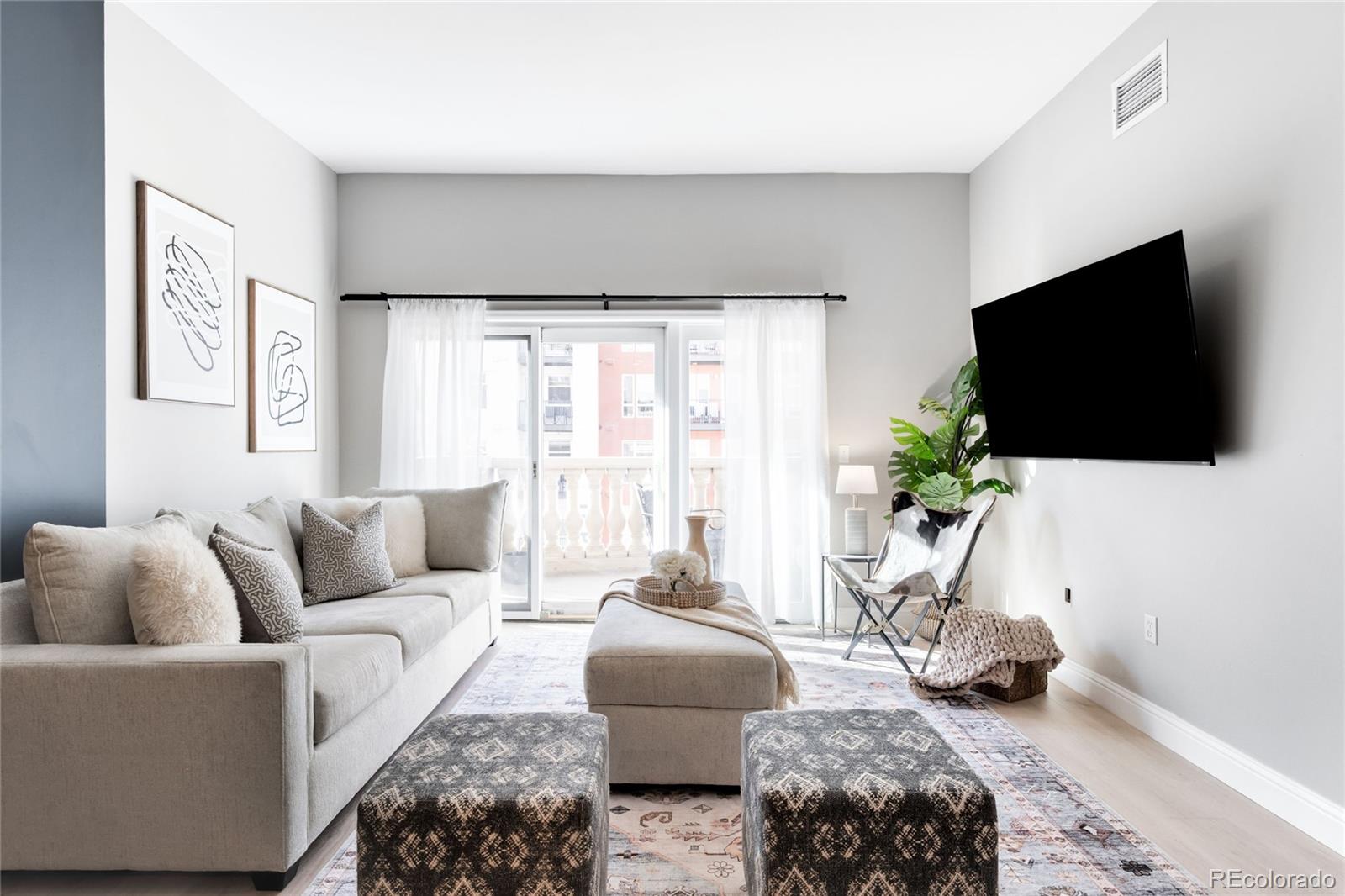 MLS Image #8 for 1950 n logan street 901,denver, Colorado