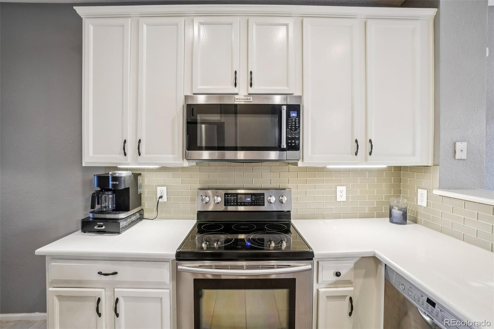 MLS Image #3 for 4357 s jebel lane,centennial, Colorado