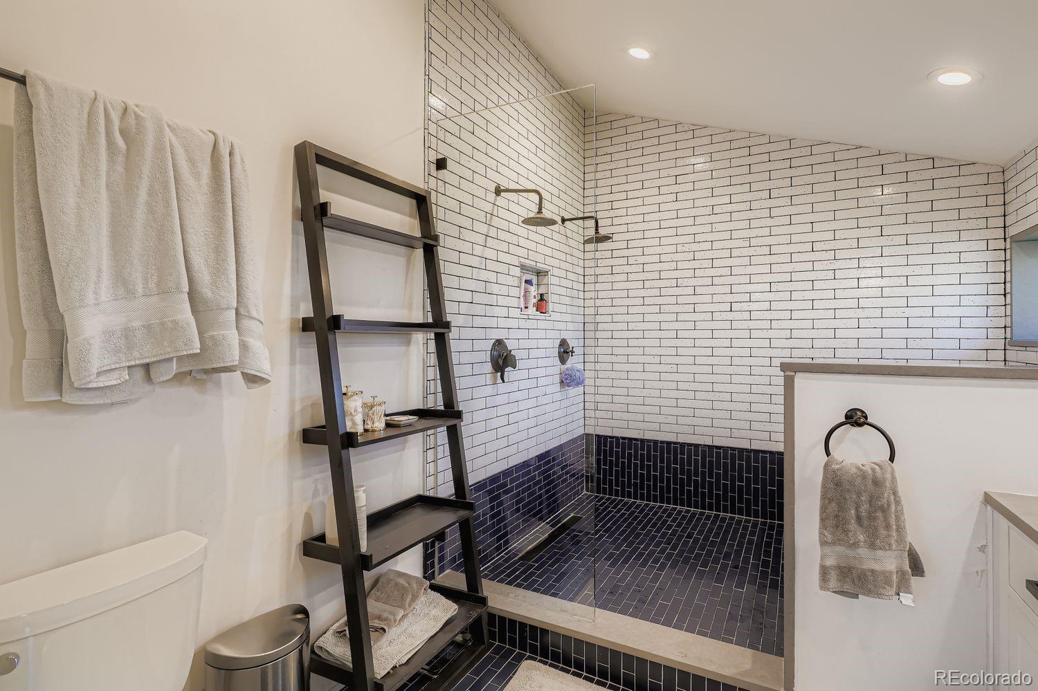 MLS Image #16 for 4997 e iowa avenue,denver, Colorado