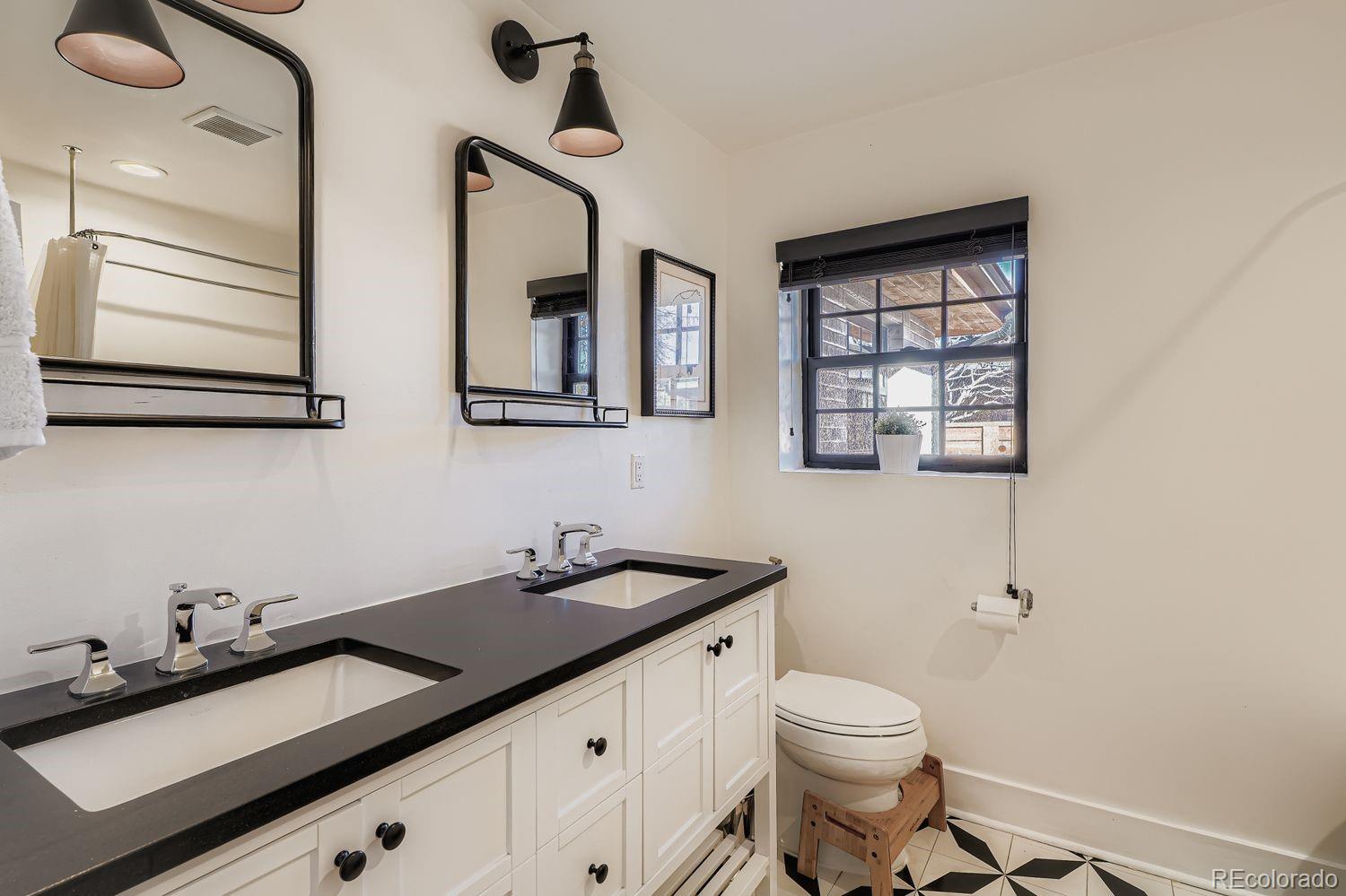 MLS Image #19 for 4997 e iowa avenue,denver, Colorado