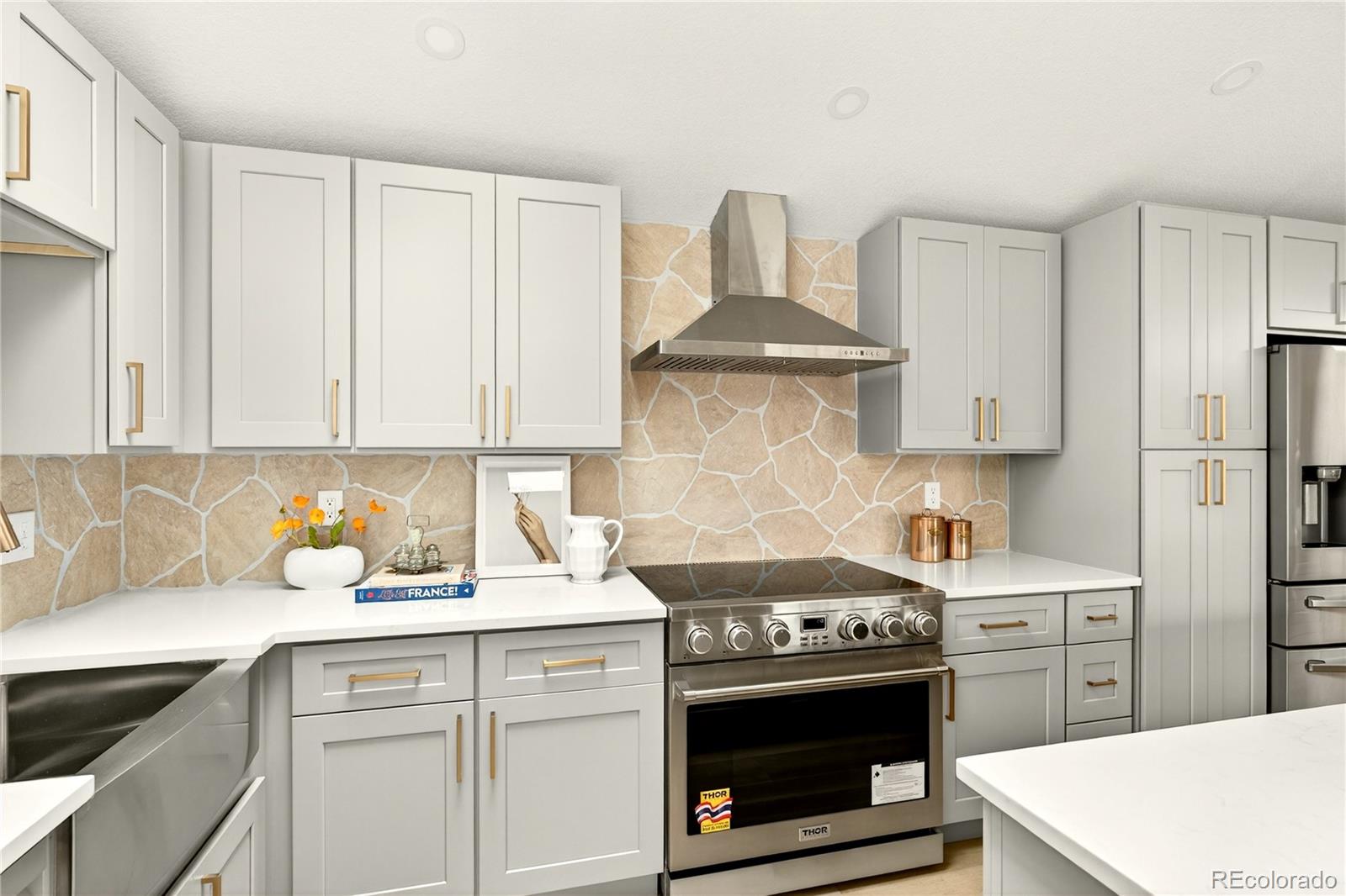 MLS Image #10 for 2429 s leyden street,denver, Colorado