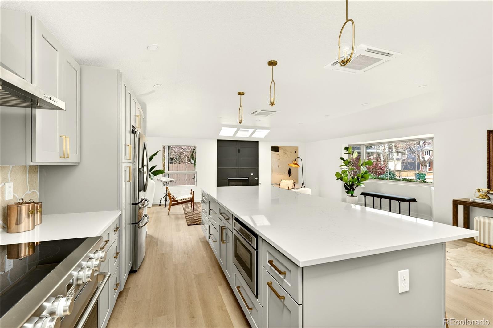 MLS Image #12 for 2429 s leyden street,denver, Colorado