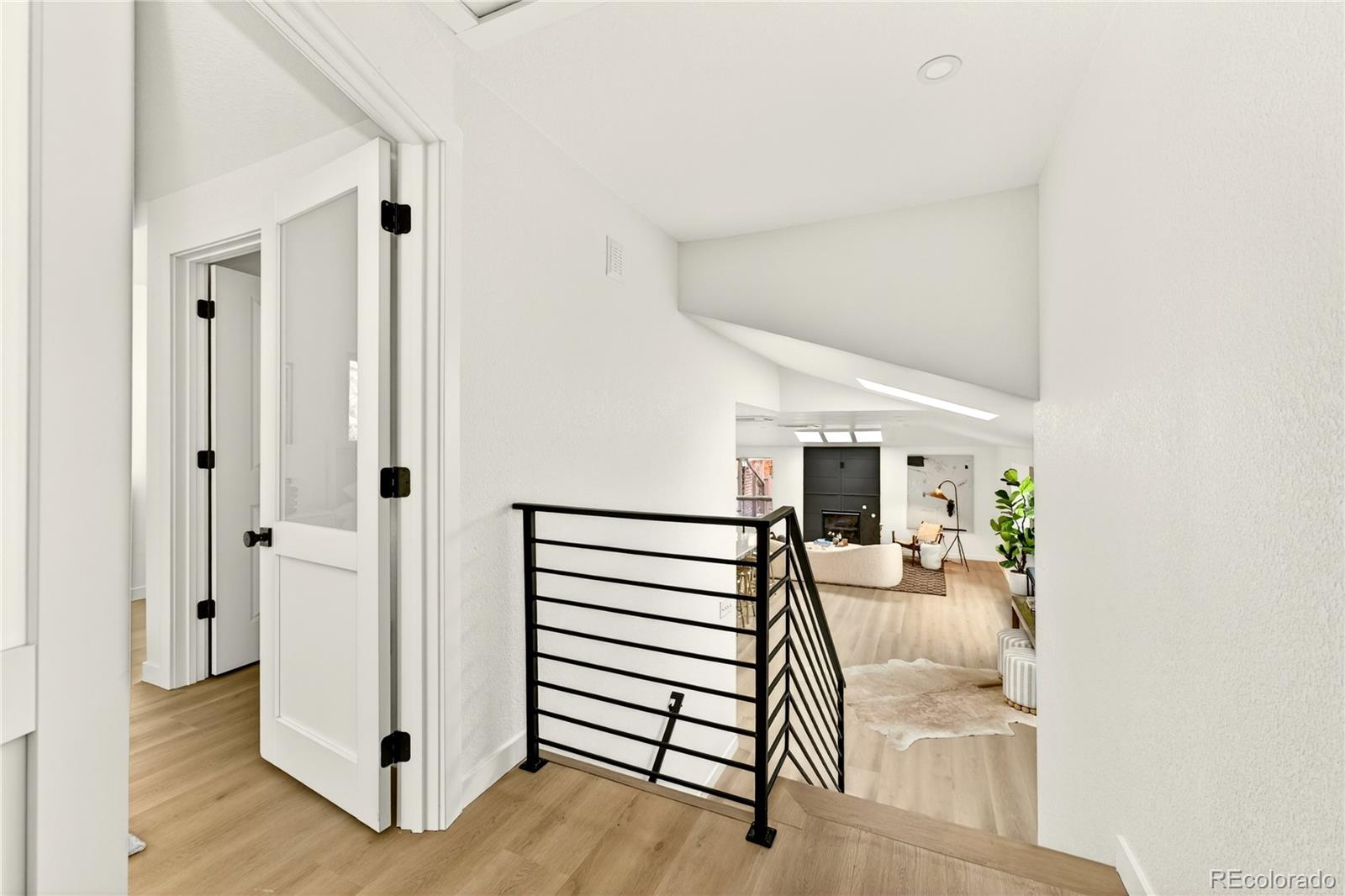 MLS Image #29 for 2429 s leyden street,denver, Colorado