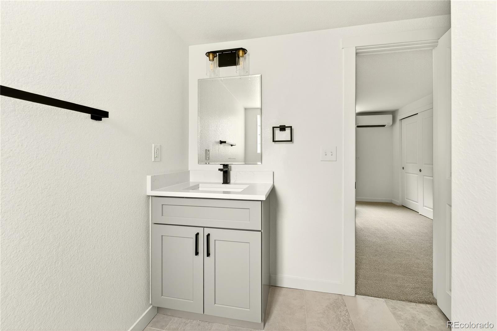 MLS Image #32 for 2429 s leyden street,denver, Colorado