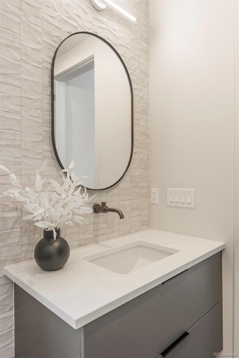 MLS Image #13 for 3297  zuni street,denver, Colorado