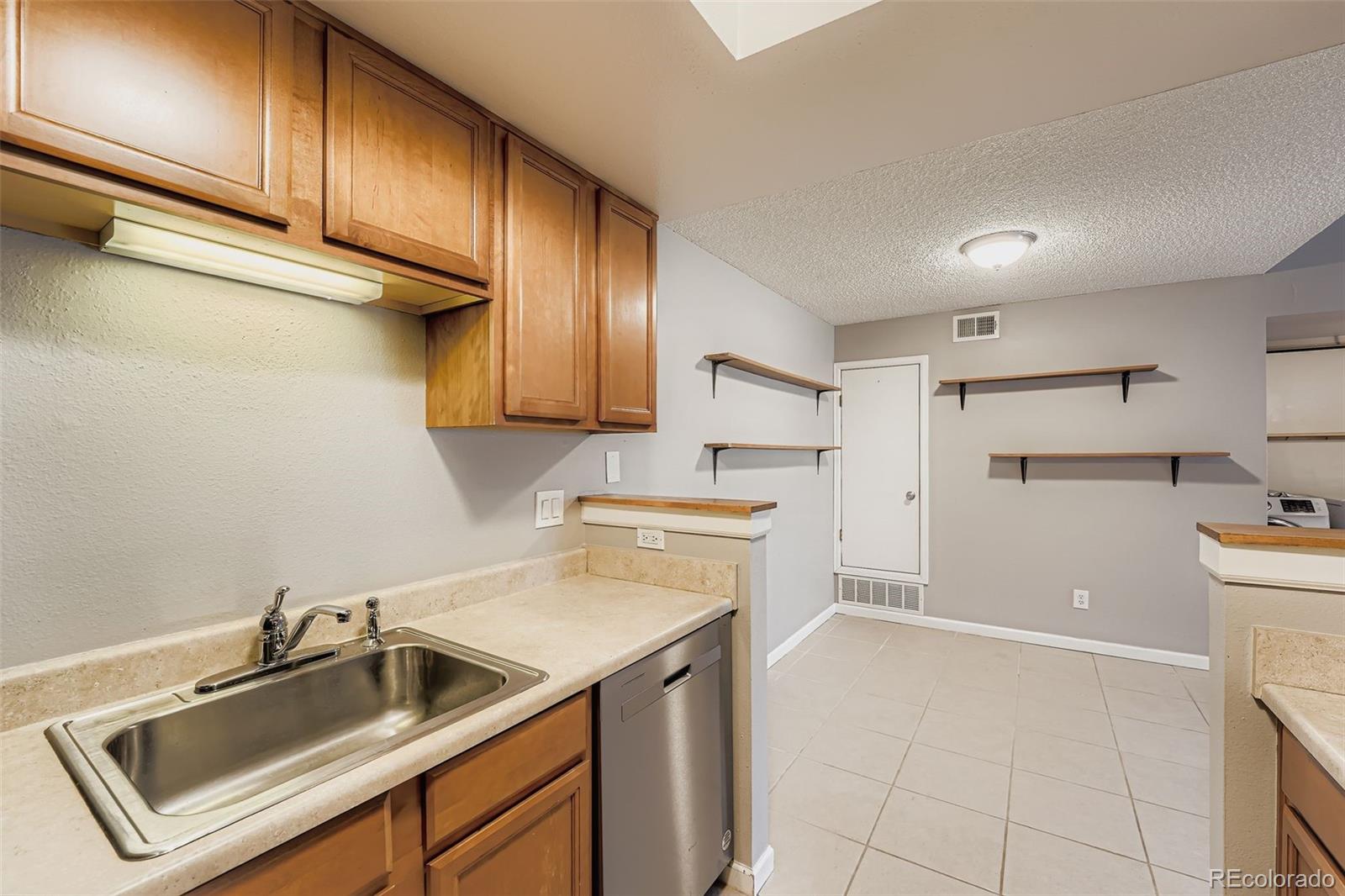 MLS Image #12 for 3460 s eagle street 201,aurora, Colorado