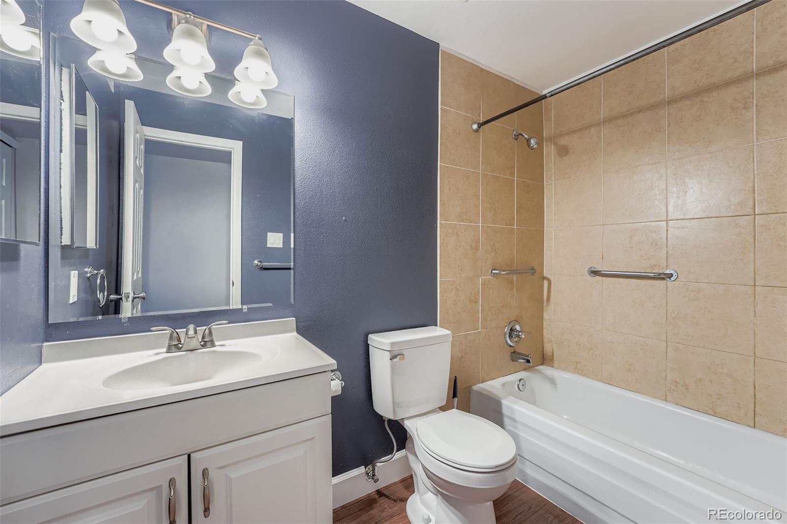 MLS Image #19 for 3460 s eagle street 201,aurora, Colorado