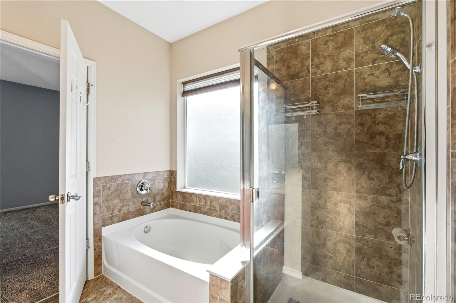 MLS Image #17 for 3806  hunterwood lane,johnstown, Colorado