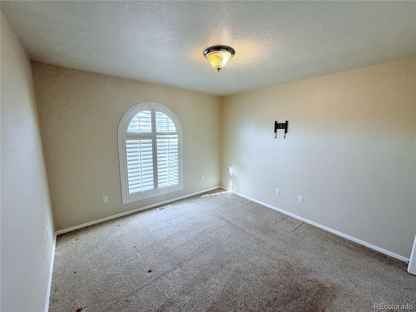 MLS Image #12 for 190 s circle drive,pueblo, Colorado