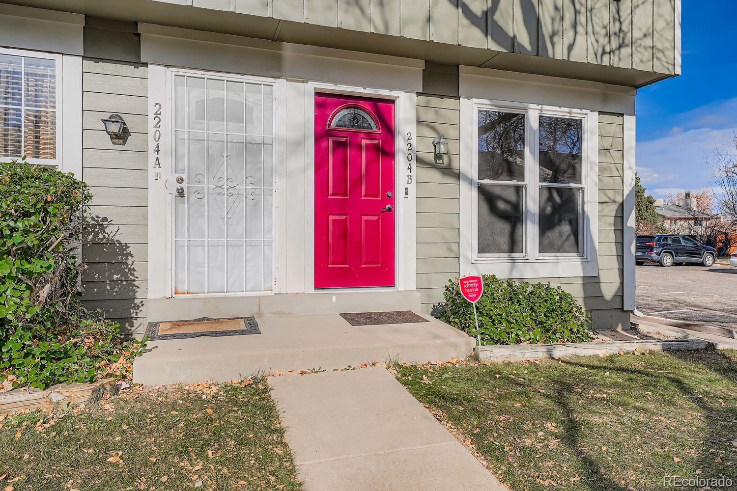MLS Image #1 for 2204 s jasper way b,aurora, Colorado