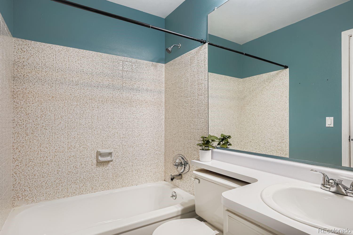 MLS Image #15 for 2204 s jasper way b,aurora, Colorado