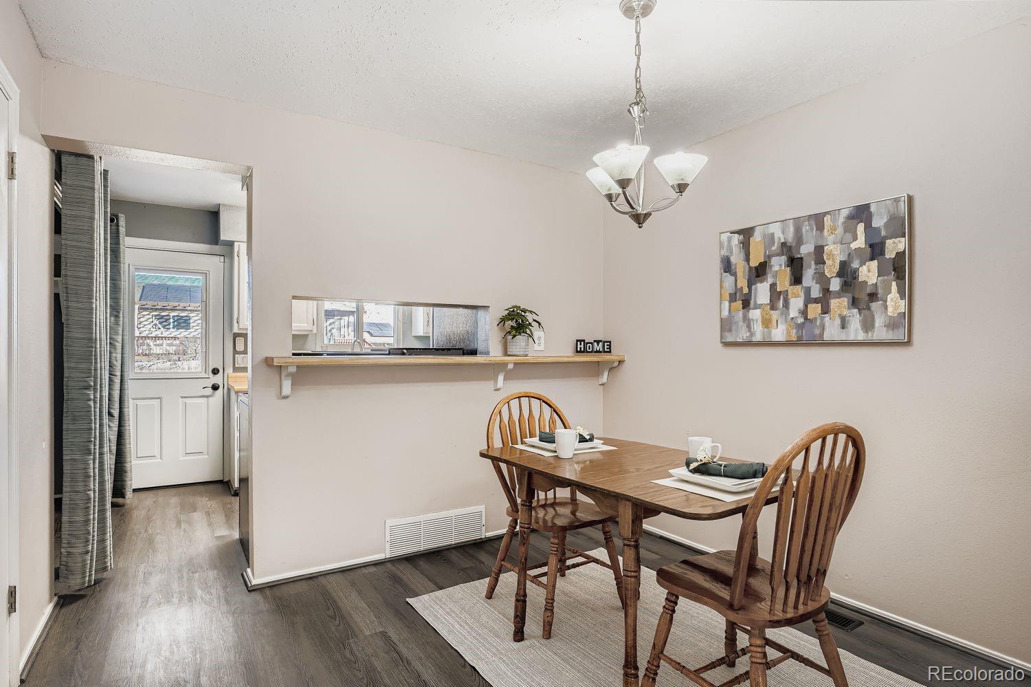MLS Image #4 for 2204 s jasper way b,aurora, Colorado