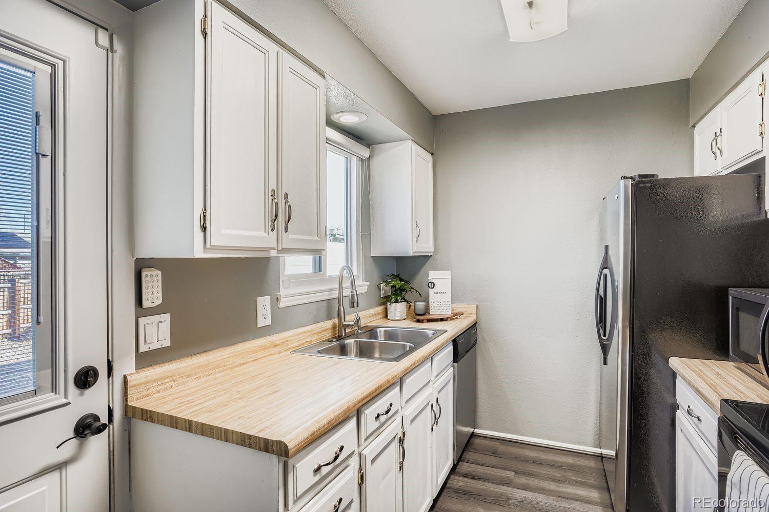 MLS Image #7 for 2204 s jasper way b,aurora, Colorado