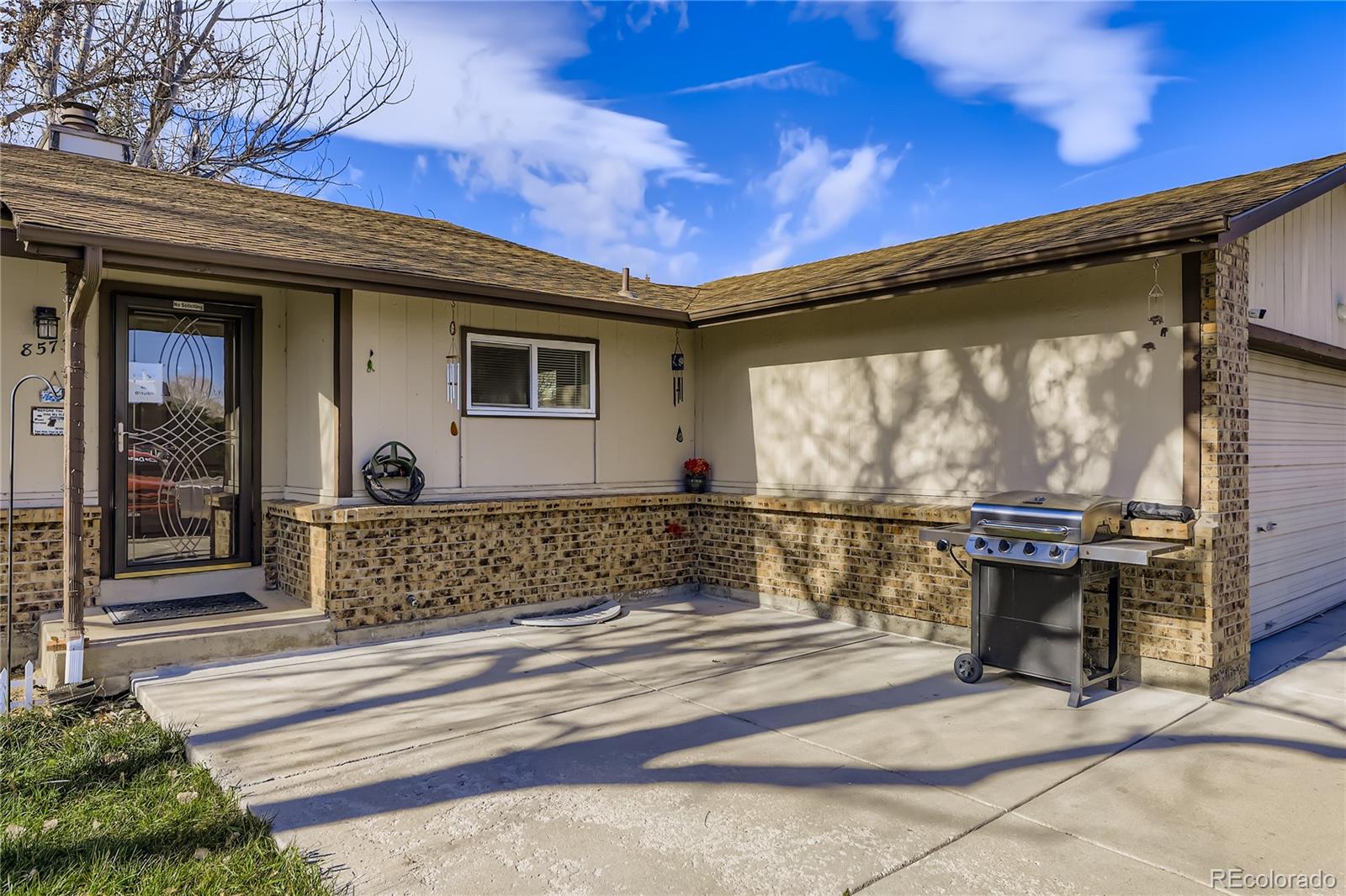MLS Image #2 for 8573  dover circle,arvada, Colorado
